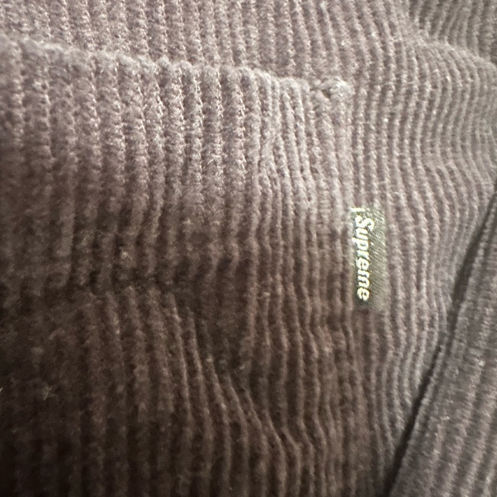 Supreme - Picture 3 of 4